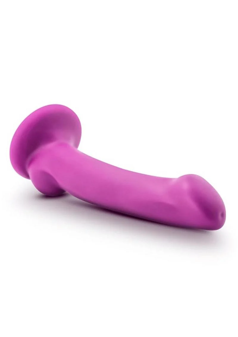 Avant D9 Ergo Mini Silicone Dildo with Suction Cup - Image 4